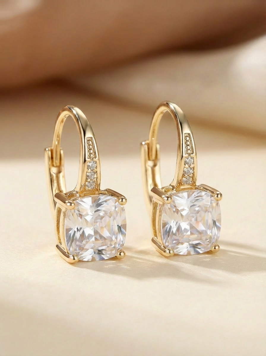 SPARKELLE™ - HOOP EARRINGS WITH SPARKLING STONES
