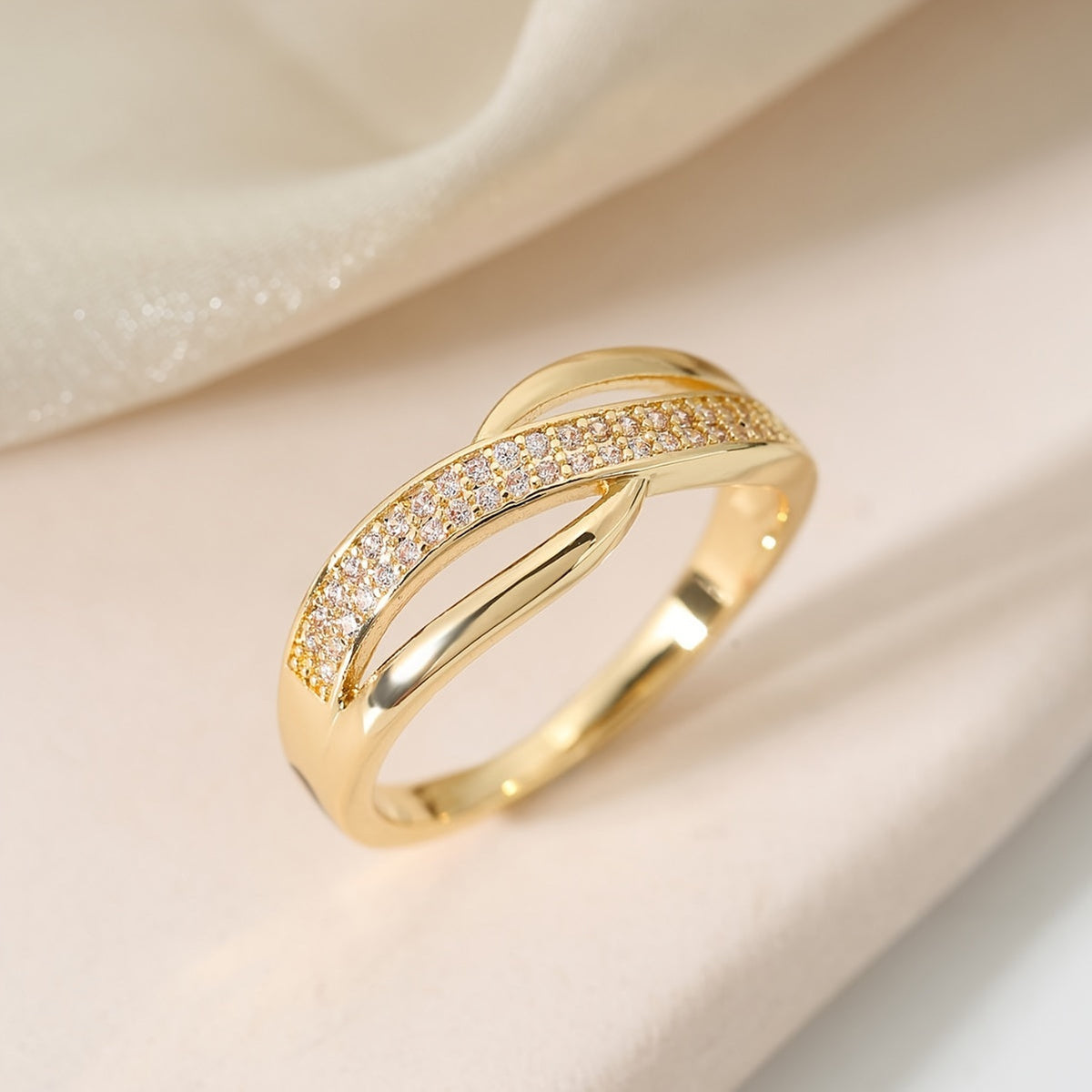 Antaradus CrossGold Ring with Stones