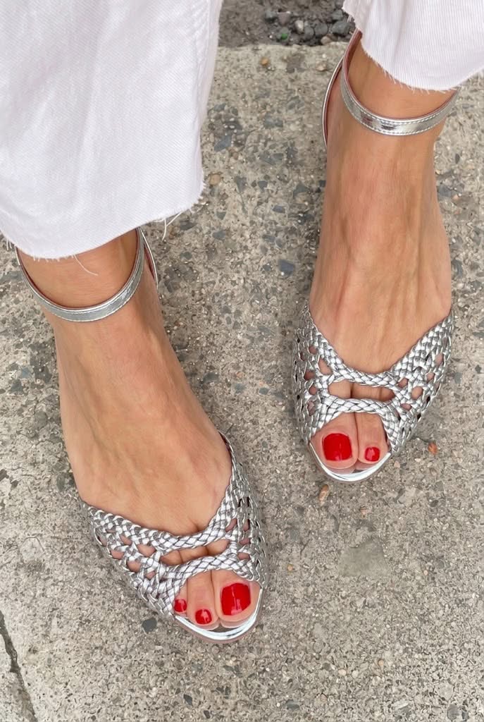 ISADORA™ - GOLDEN WOVEN ANKLE-STRAP SANDALS