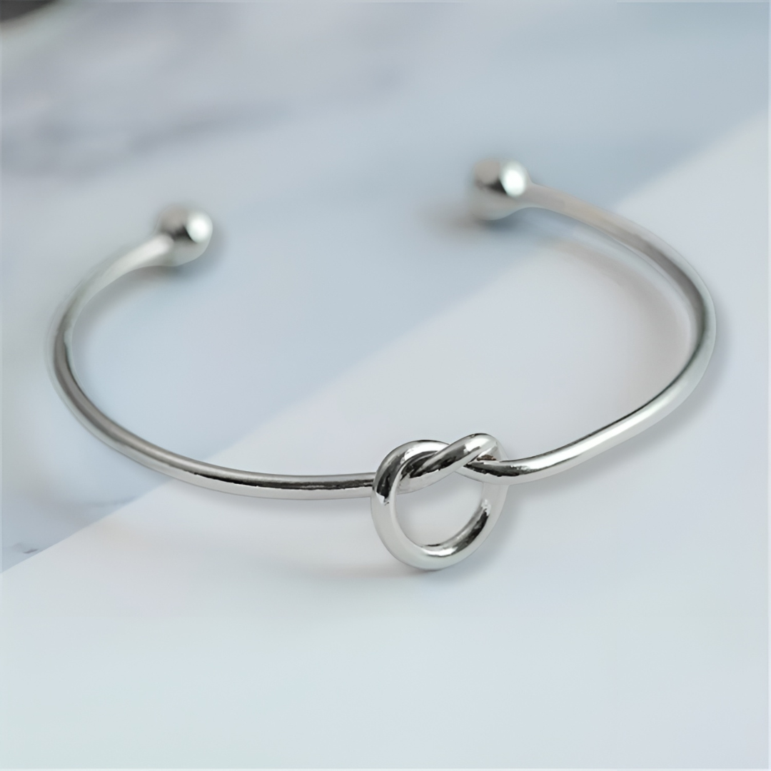 KNOTGOLD™ - GOLDEN BRACELET WITH KNOT DETAIL