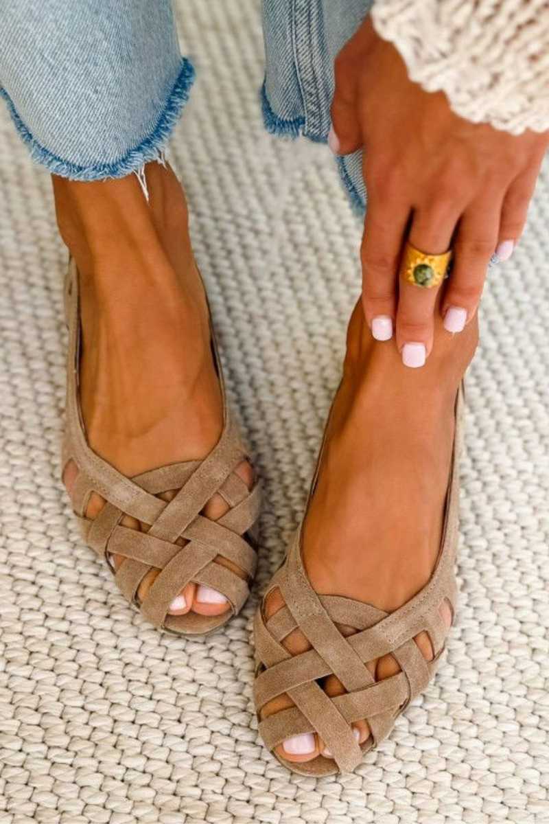 CATERINA™ - WOVEN CROSSOVER SANDALS
