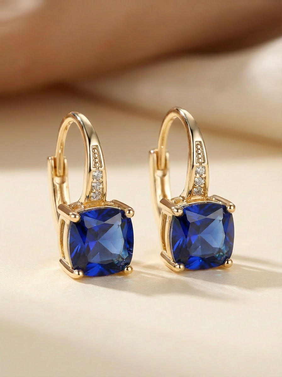 SPARKELLE™ - HOOP EARRINGS WITH SPARKLING STONES