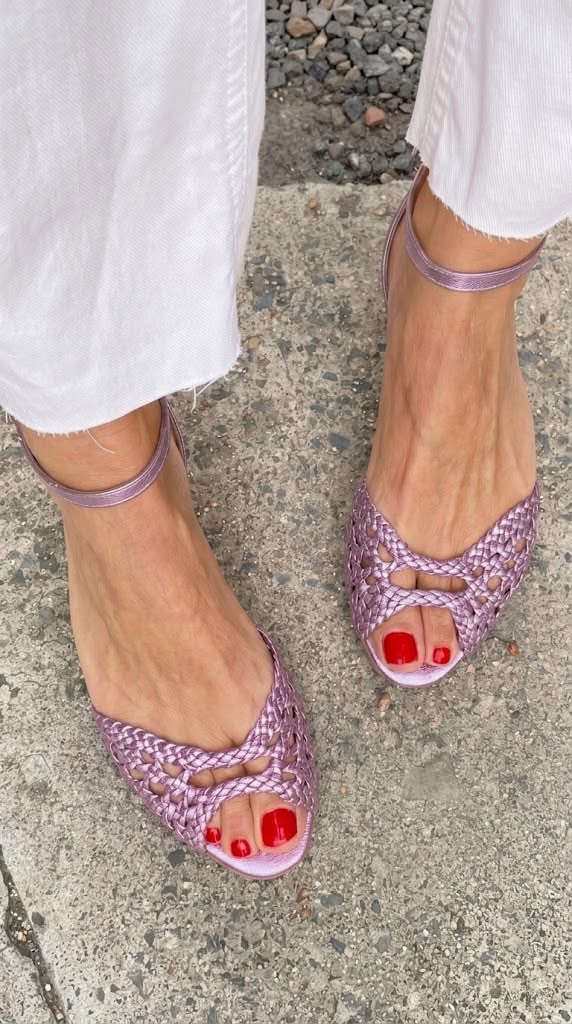ISADORA™ - GOLDEN WOVEN ANKLE-STRAP SANDALS