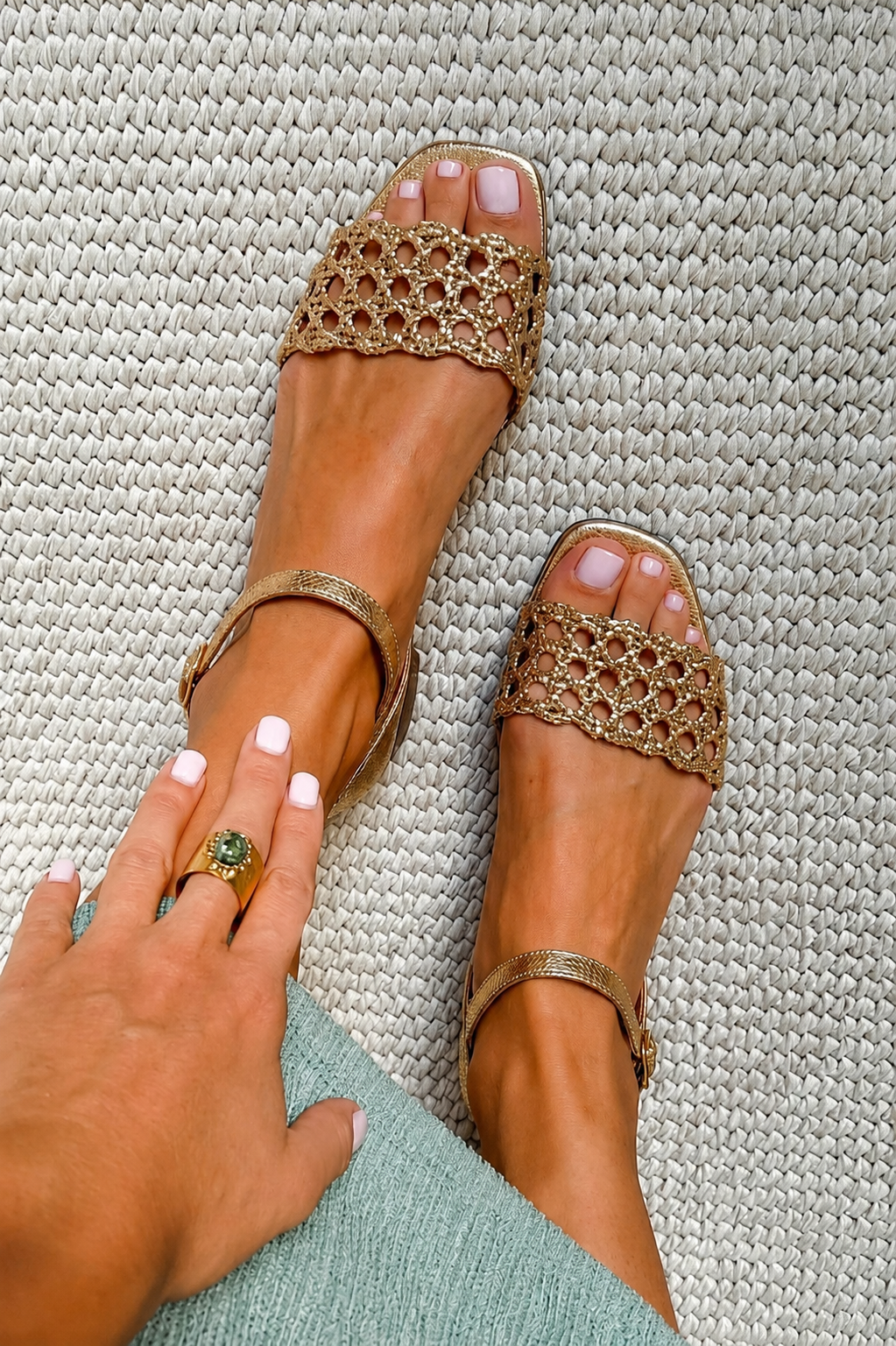 AURELIA™ - PERFORATED GOLDEN SANDALS