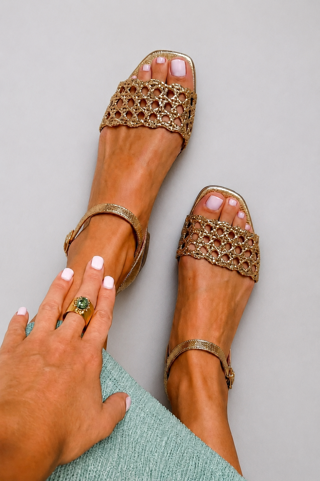 AURELIA™ - PERFORATED GOLDEN SANDALS
