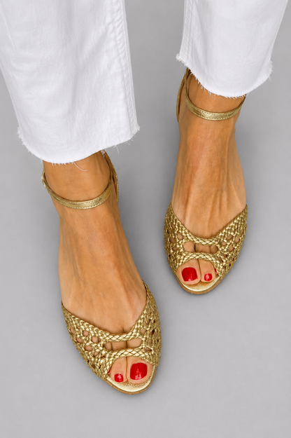 ISADORA™ - GOLDEN WOVEN ANKLE-STRAP SANDALS