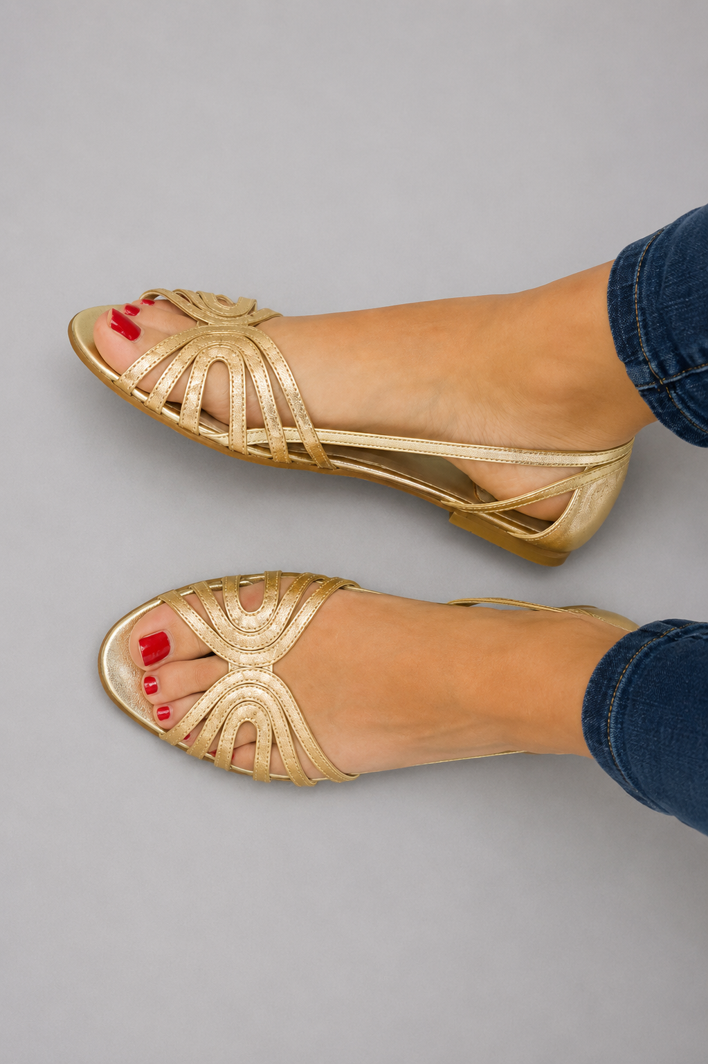 ELEONORA™ - GOLDEN STRAPPY SANDALS