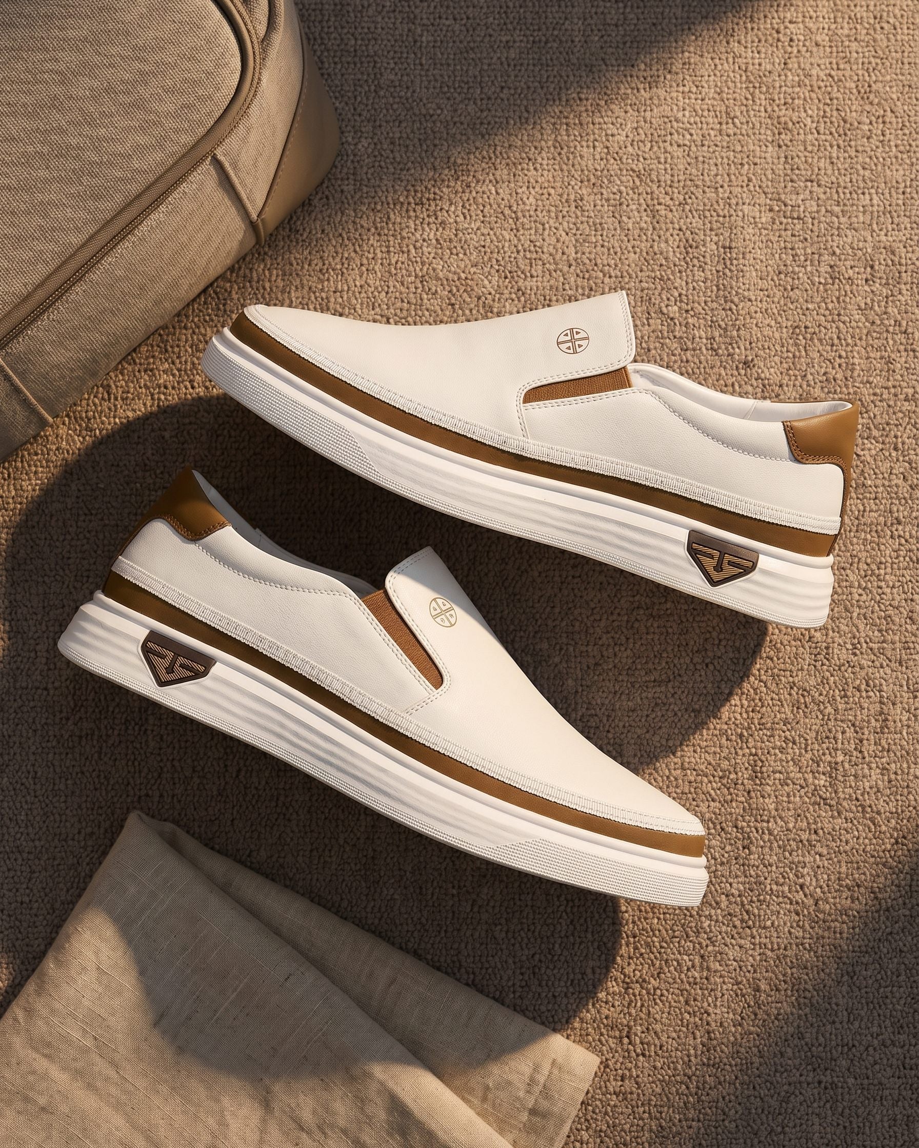 ALESSIO™ - MINIMALIST SLIP-ON SNEAKERS