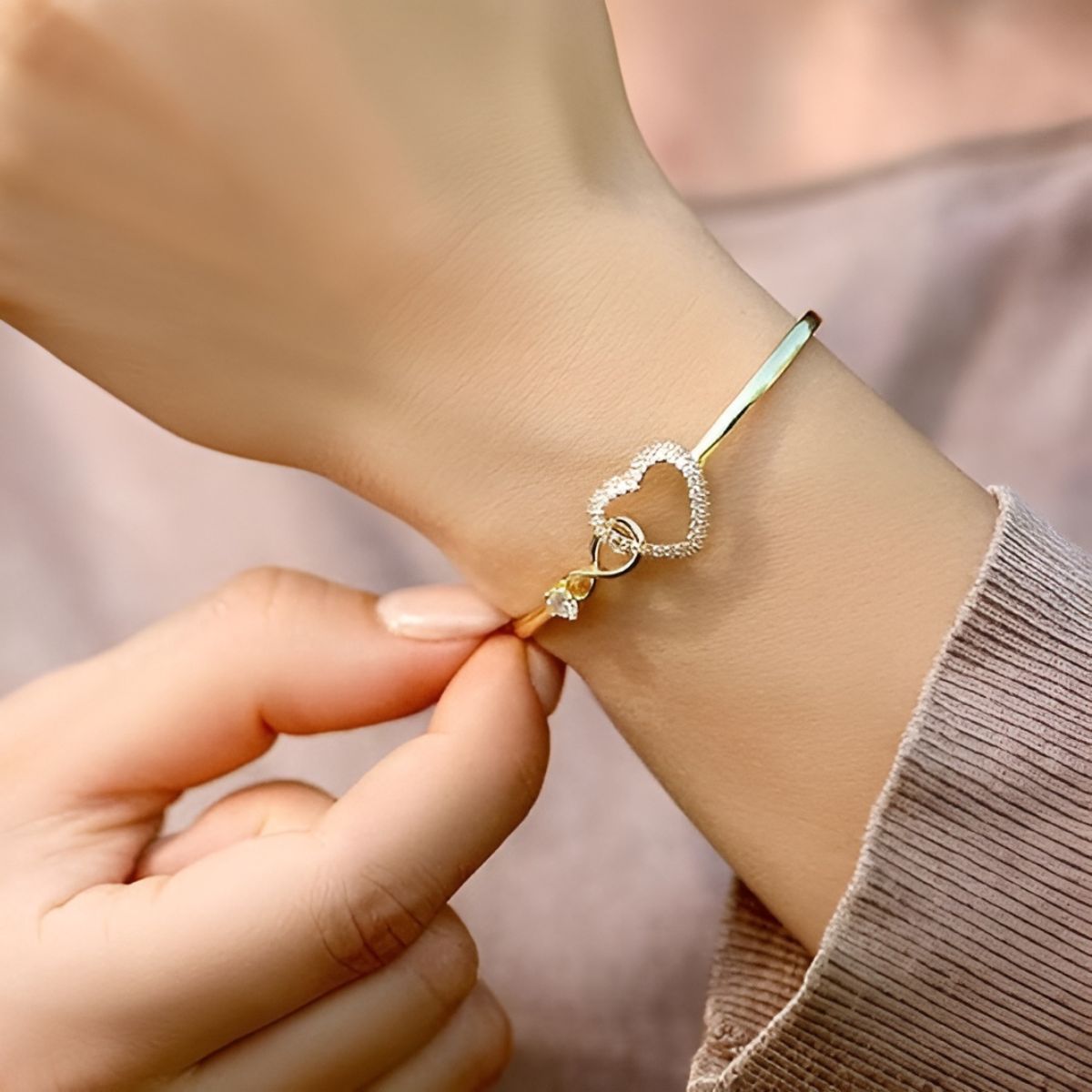 INFINALIA™ - INFINITY MOTHER-DAUGHTER BRACELET