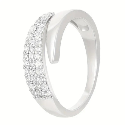 Antaradus - Elegant Gold Ring with Sparkling Stones