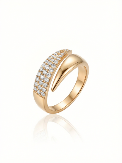 Antaradus - Elegant Gold Ring with Sparkling Stones