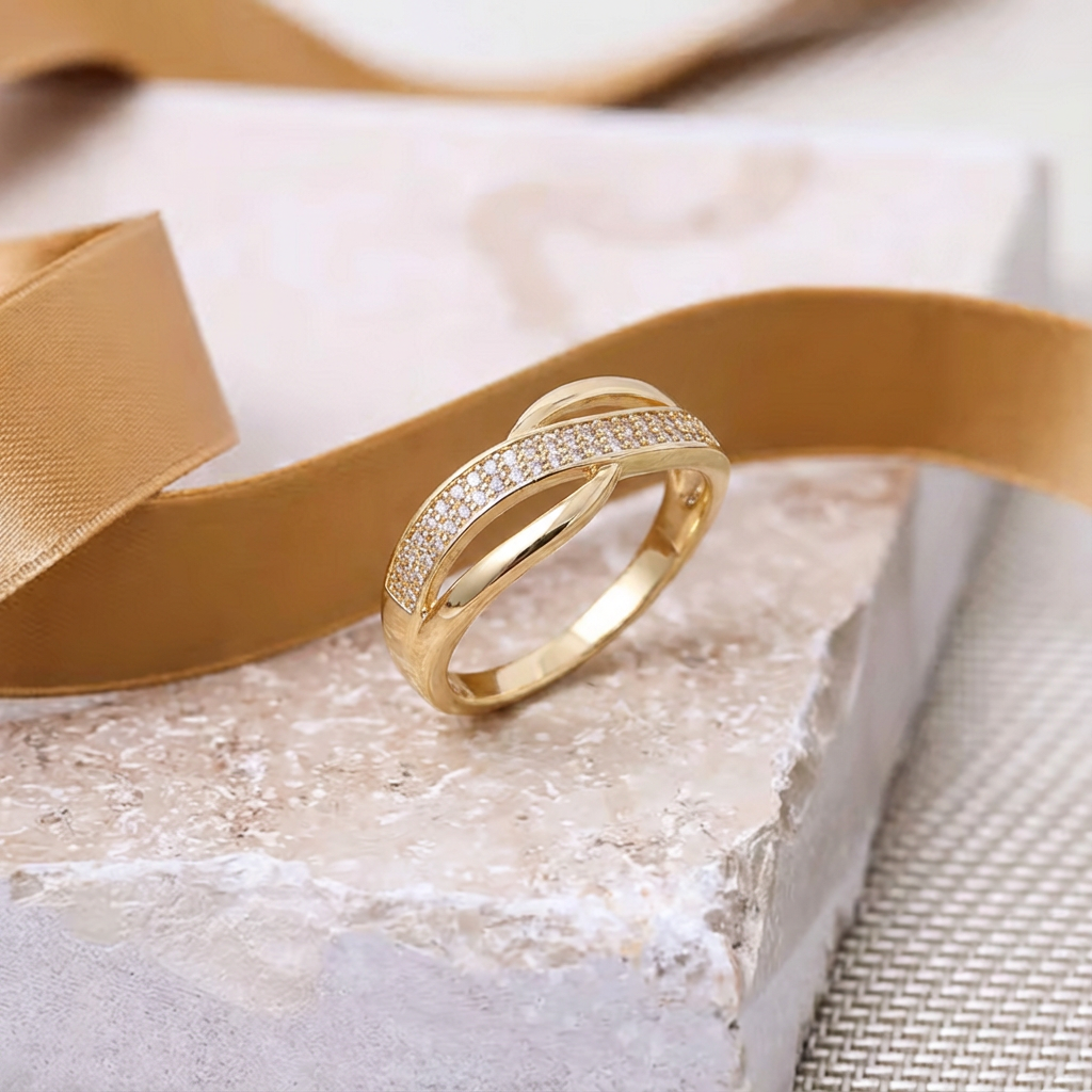 GOLDESSA™ - GOLD CROSSOVER RING WITH STONES